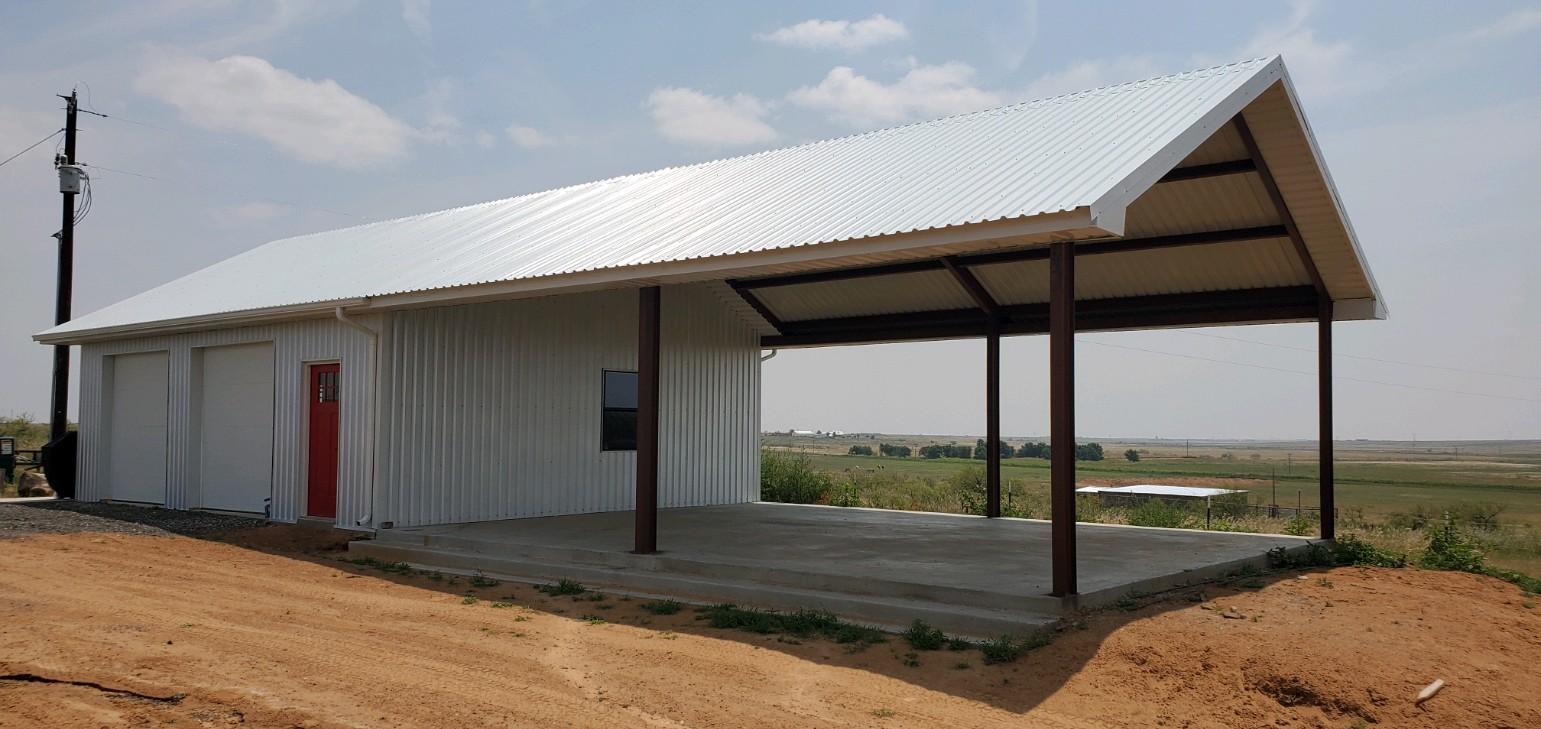 24x30x10 Garage with Roof